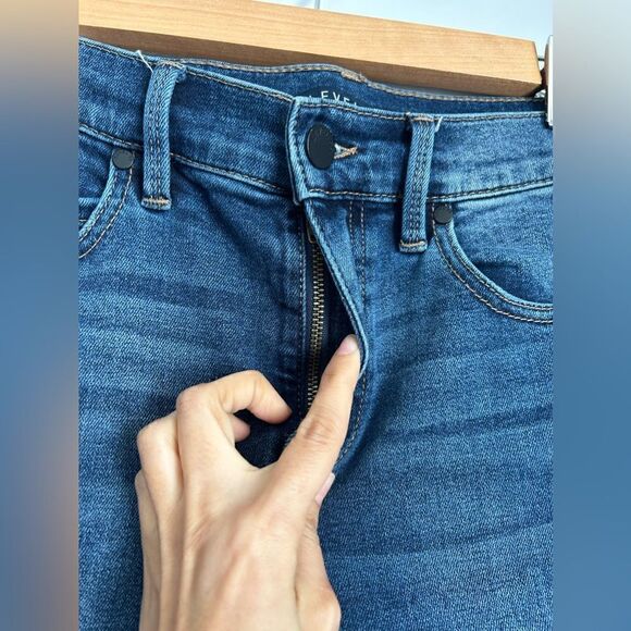 Level 99 High Rise Raw Hem Skinny Jeans - Picture 4 of 11